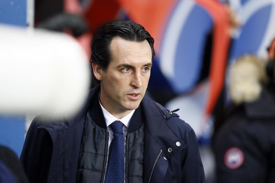 PSG's head coach Unai Emery looks on during their French League One soccer match between PSG and Lorient at the Parc des Princes stadium in Paris, France, Wednesday, Dec. 21, 2016. (AP Photo/Francois Mori)