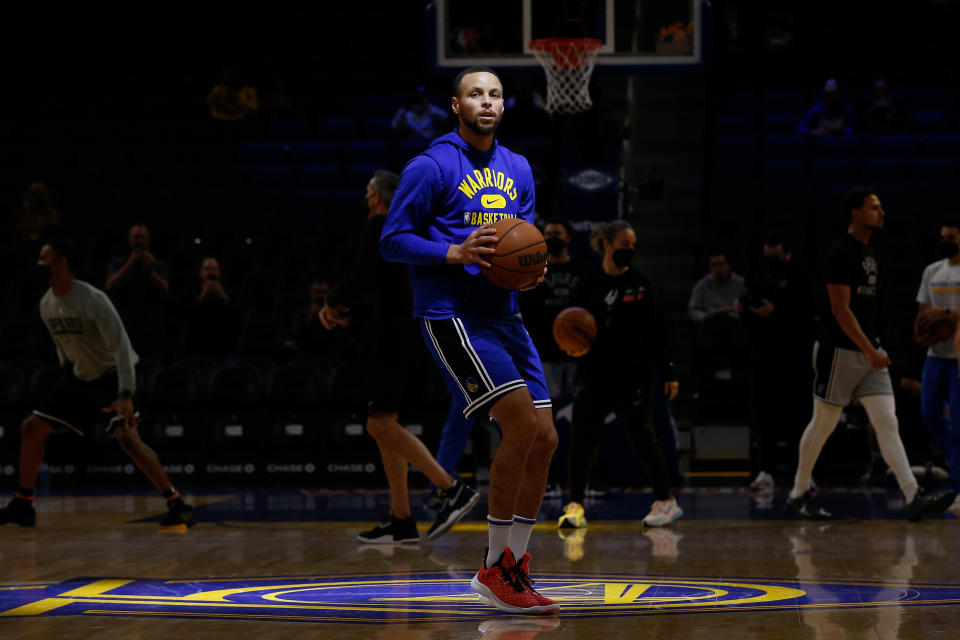 Golden State Warriors superstar Stephen Curry might be better at shooting than any other athlete is at any skill in any sport. (Lachlan Cunningham/Getty Images)