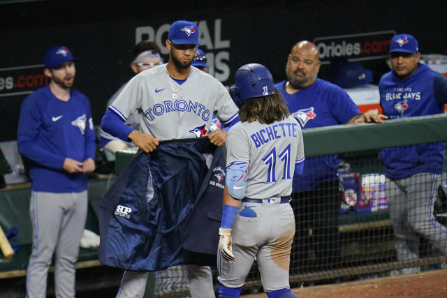 Blue Jays' Bo Bichette, Lourdes Gurriel Jr. among Toronto BBWAA