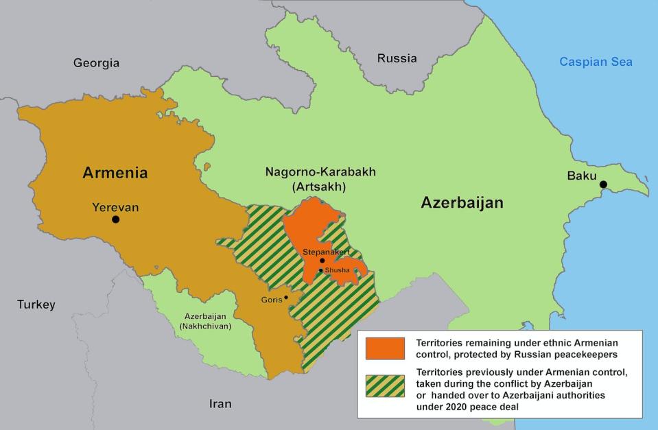 Cette carte montre la répartition des terres consécutive à l’accord de paix en 2020. Les Arméniens ethniques du Haut-Karabakh sont désormais coupés de l’Arménie, les zones séparant les deux territoires ayant été reprises par l’Azerbaïdjan. kamilewski/Shutterstock