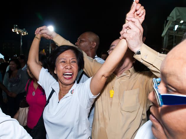 A PAP supporter was clearly elated by the end of the rally. (Yahoo! Singapore/ Alvin Ho)