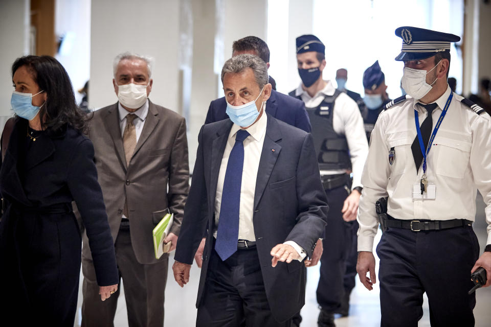 PARIS, FRANCE - MARCH 01: Former French President Nicolas Sarkozy arrives at court for the verdict of his trial for corruption and influence-peddling on March 01, 2021 in Paris, France. Mr. Sarkozy is only the second French president to appear in court in modern times, after the conviction of former President Jacques Chirac in 2011. Prosecutors allege he and a co-defendant tried to bribe a magistrate in relation to a separate investigation into his party finances and are seeking a four year prison sentence.  (Photo by Kiran Ridley/Getty Images)