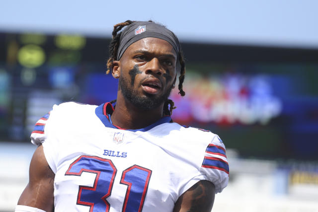 Video Damar Hamlin takes the field in Bills' preseason game