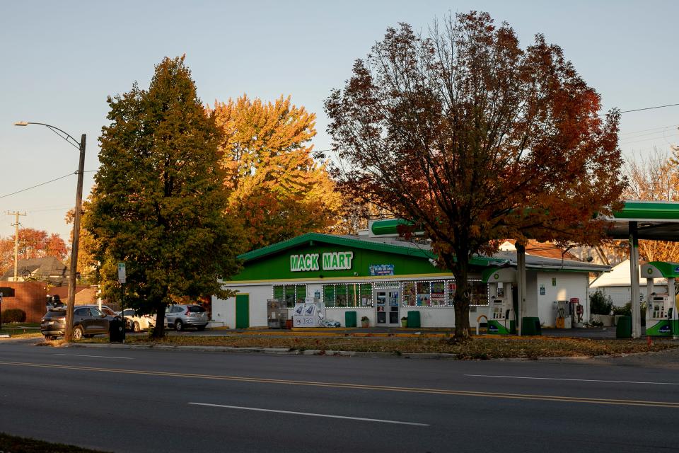 The gas station where Paris Cameron met Devon Robinson