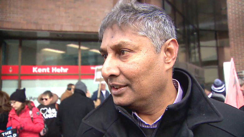 Protesters rally outside Kent Hehr's office in support of Trans Mountain pipeline