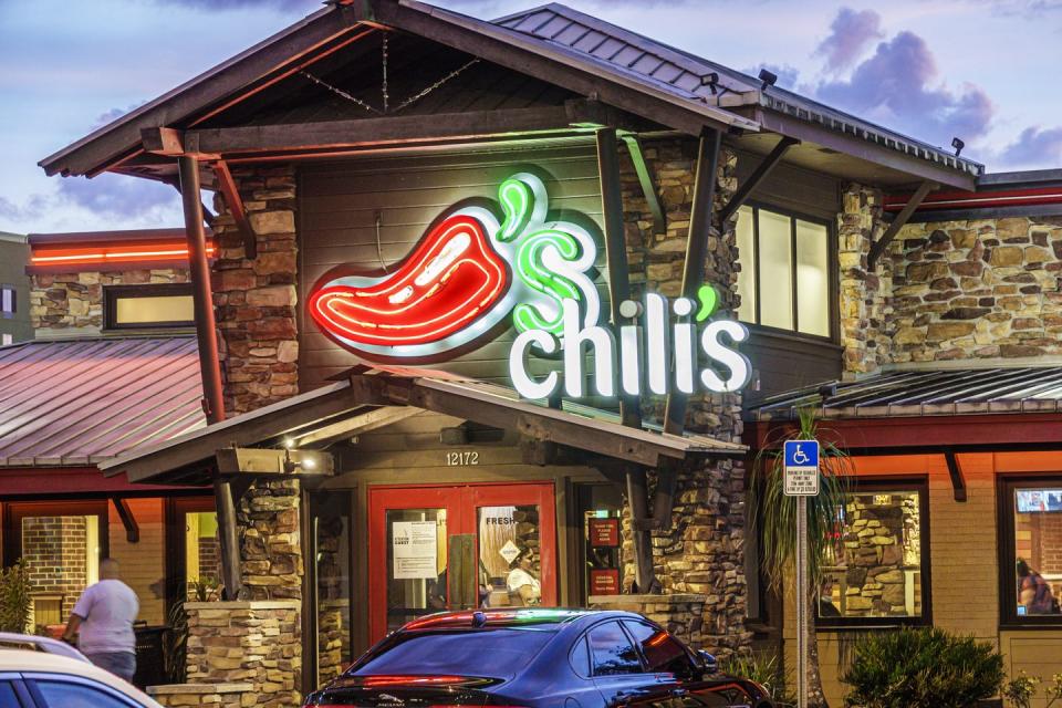 restaurants open on christmas chili's