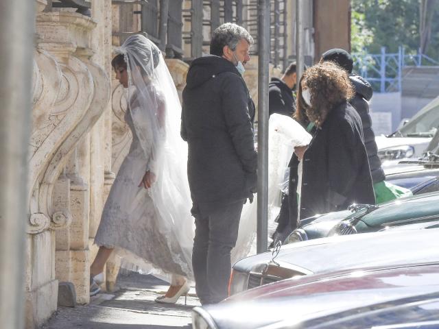 Lady Gaga wears wedding dress while filming 'House of Gucci