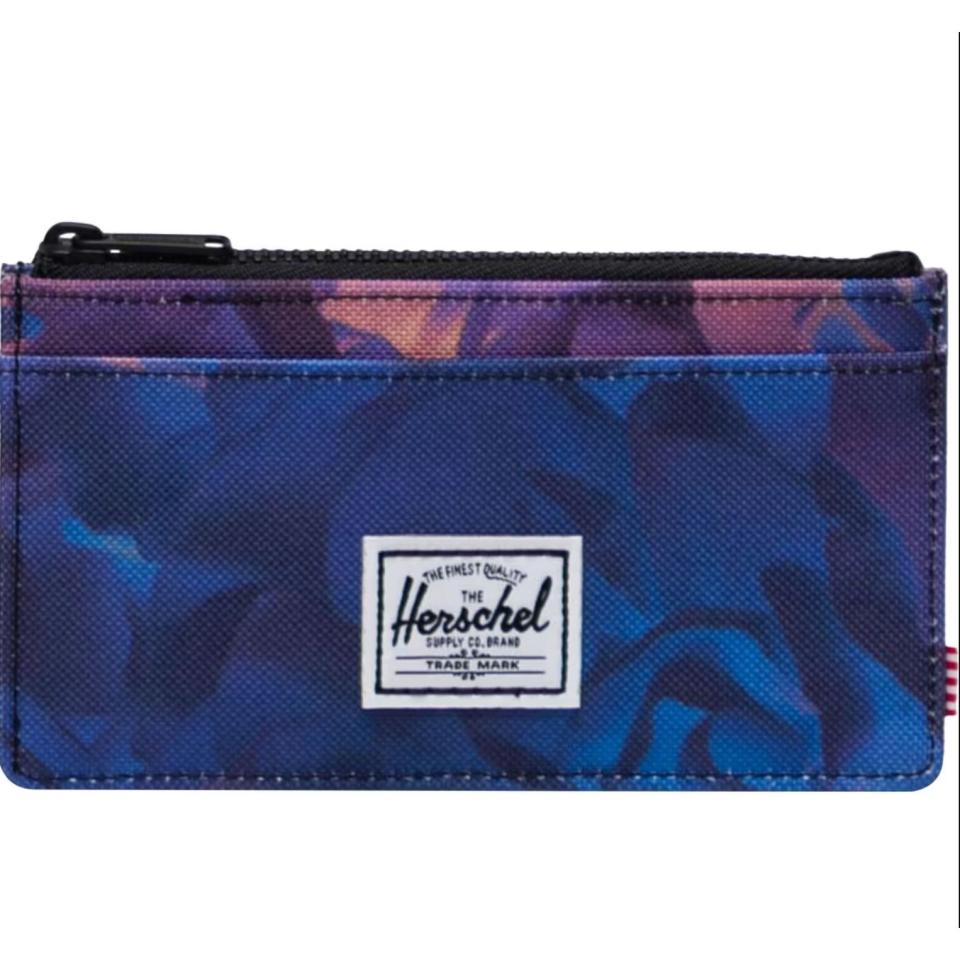 <p><a href="https://go.redirectingat.com?id=74968X1596630&url=https%3A%2F%2Fwww.backcountry.com%2Fherschel-supply-oscar-ii-rfid-wallet&sref=https%3A%2F%2Fwww.menshealth.com%2Ftechnology-gear%2Fg44591757%2Fbest-minimalist-wallets%2F" rel="nofollow noopener" target="_blank" data-ylk="slk:Shop Now;elm:context_link;itc:0;sec:content-canvas" class="link ">Shop Now</a></p><p>Oscar II RFID Wallet</p><p>$23.99</p><p>backcountry.com</p>