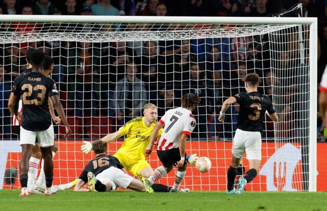 PSV vs Arsenal - Champions League: Score, team news and updates as Yorbe  Vertessen equalises after Eddie Nketiah's great first-half finish in  entertaining match with Dutch league leaders causing Gunners lots of