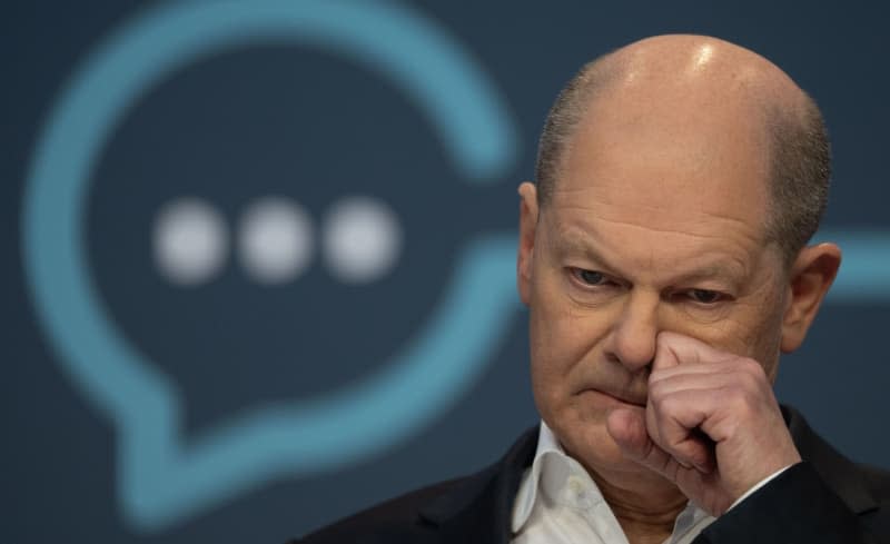 German Chancellor Olaf Scholz takes part in the readers' debate of the daily newspaper "Freie Presse" in Chemnitz. Hendrik Schmidt/dpa