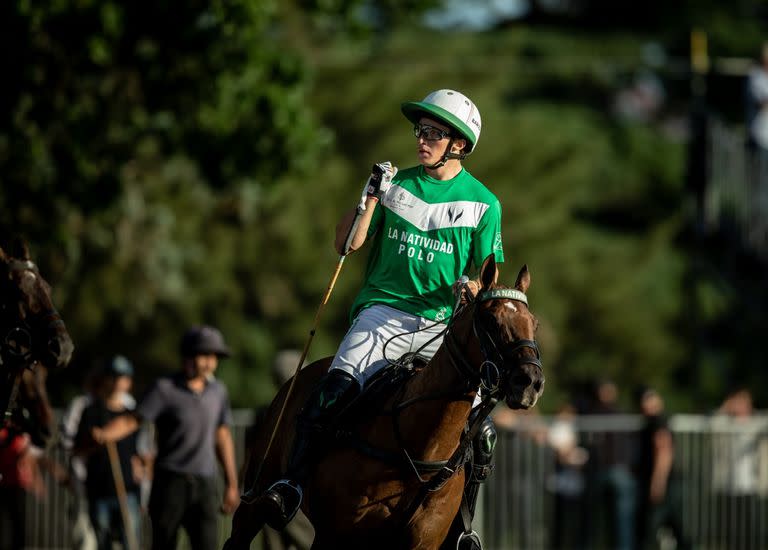 Barto Castagnola es un 3 a la antigua por su estilo cerebral pero a la moderna por su velocidad de juego.