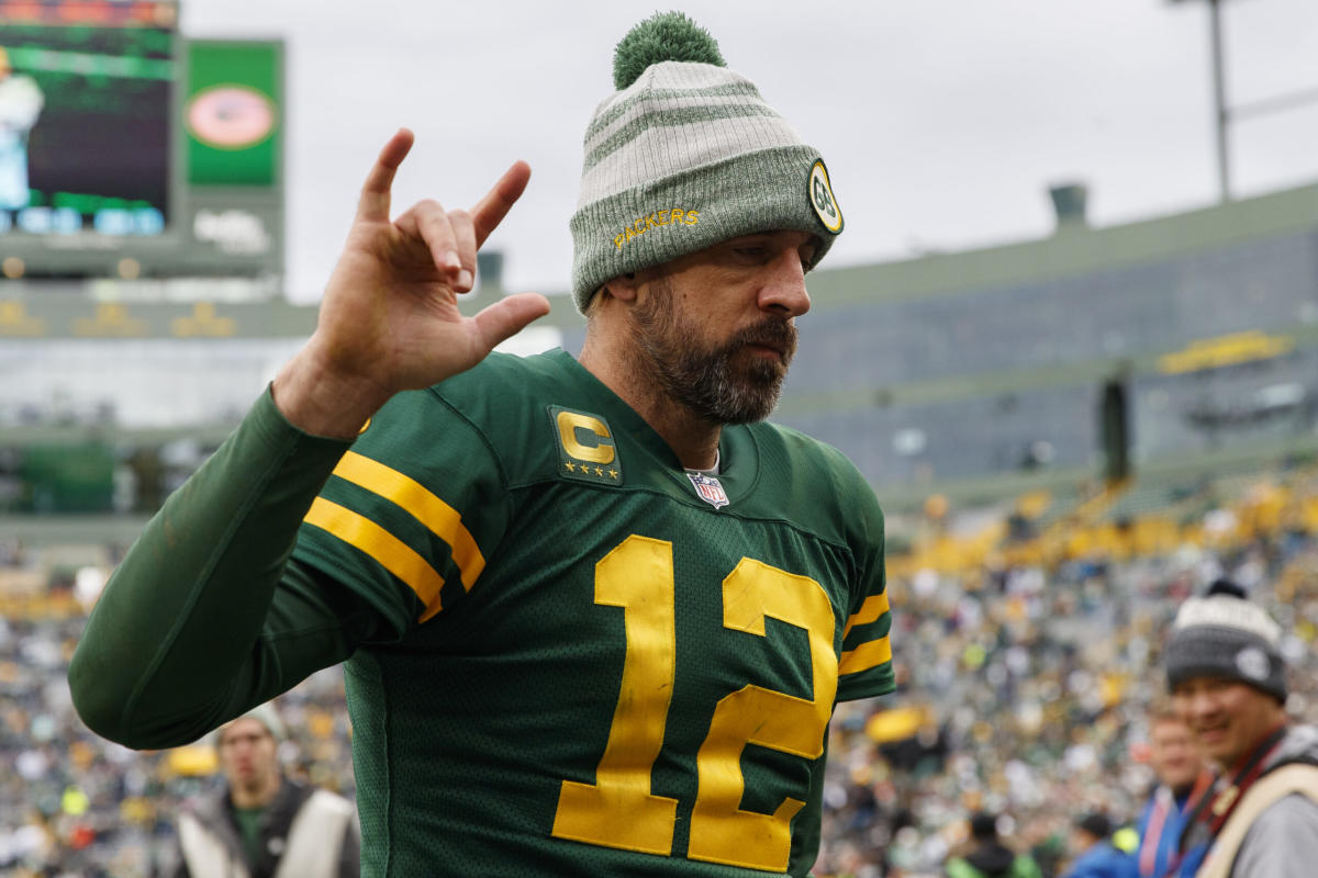 Aaron Rodgers denies jersey swap after loss to Lions, retirement  speculation begins