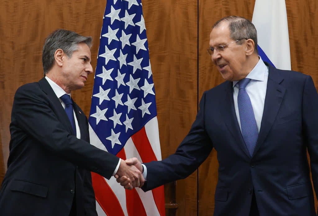 US Secretary of State Antony Blinken (L) and Russian Foreign Minister Sergei Lavrov  (EPA)