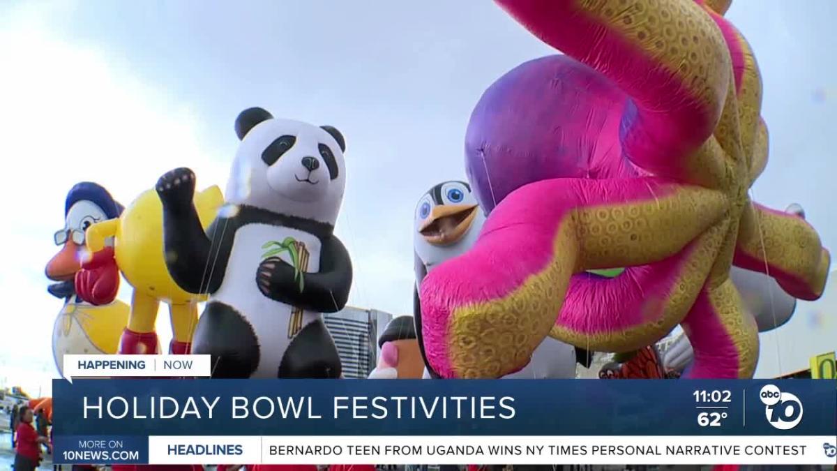 Thousands attend 2022 Holiday Bowl Parade ahead of game