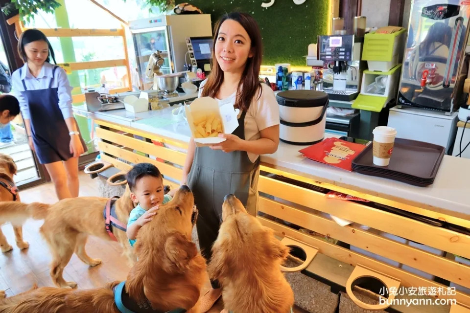 台中景點｜獵犬不打獵寵物餐廳