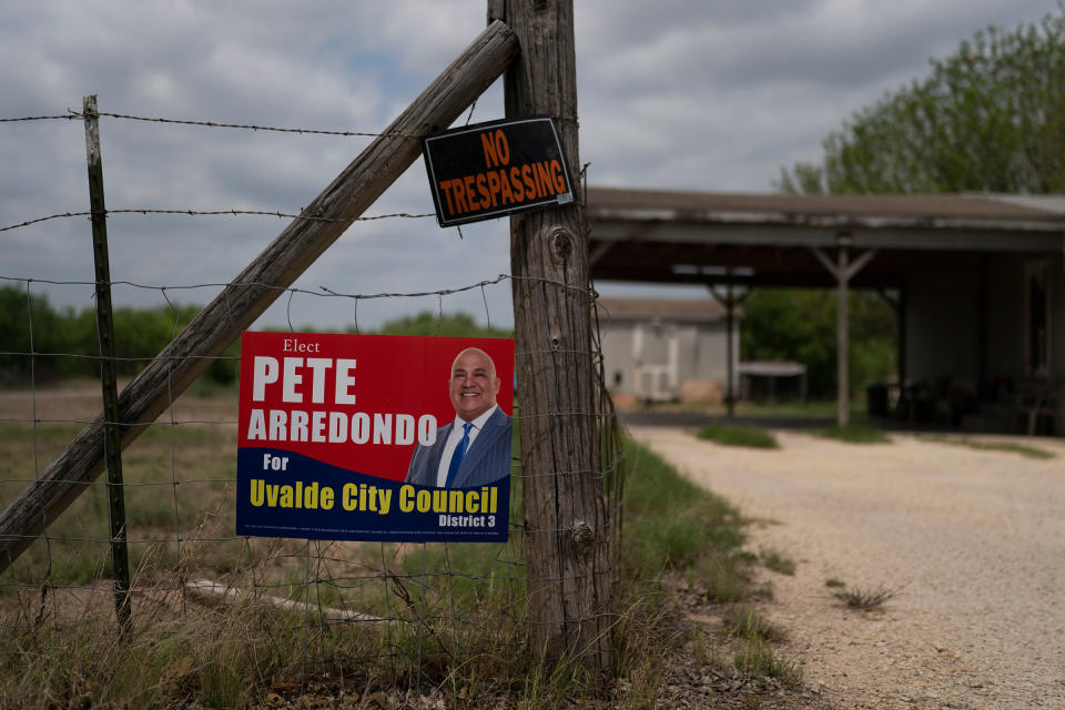 A campaign sign for Pete Arredondo hangs on a fence in Uvalde on May 30.<span class="copyright">Jae C. Hong—AP</span>