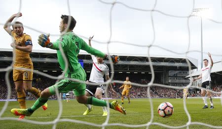 Britain Football Soccer - Fulham v Tottenham Hotspur - FA Cup Fifth Round - Craven Cottage - 19/2/17 Tottenham's Harry Kane scores their second goal Reuters / Eddie Keogh Livepic