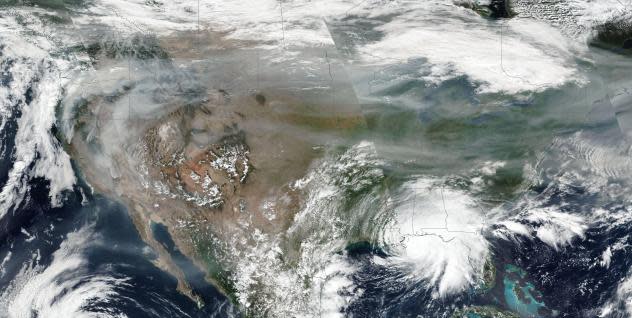 Wildfire smoke over the US