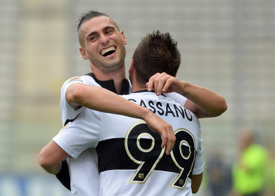 <p>Oh boy. You get the feeling Cassano would have taken three digits if he could. The prolific Serie A striker ended up with 99 on his back. The less said, the better. </p>