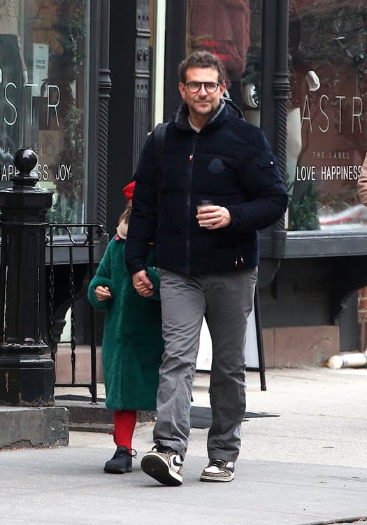 Bradley Cooper con su hija