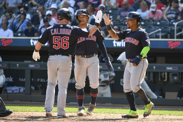 Angels' Kole Calhoun hits tiebreaking homer in eighth inning to