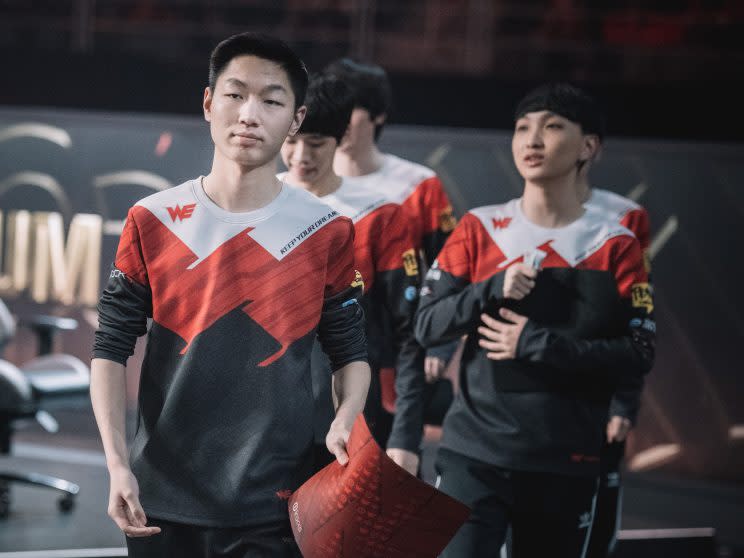 Xiang “Condi” Renjie walks offstage with Team WE at the 2017 Mid-Season Invitational (Riot Games/lolesports)