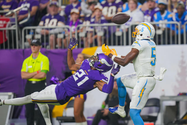 Vikings defense PFF grades from 21-13 win vs. Panthers