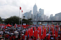 Thousands of pro-China protesters demonstrate outside the Legislative Council in Hong Kong, China October 26, 2016. REUTERS/Bobby Yip