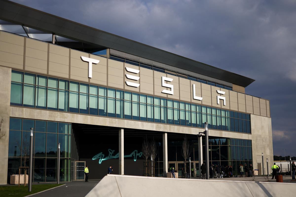 Market uncertainty grips Tesla as stock hits lowest levels since May 2022