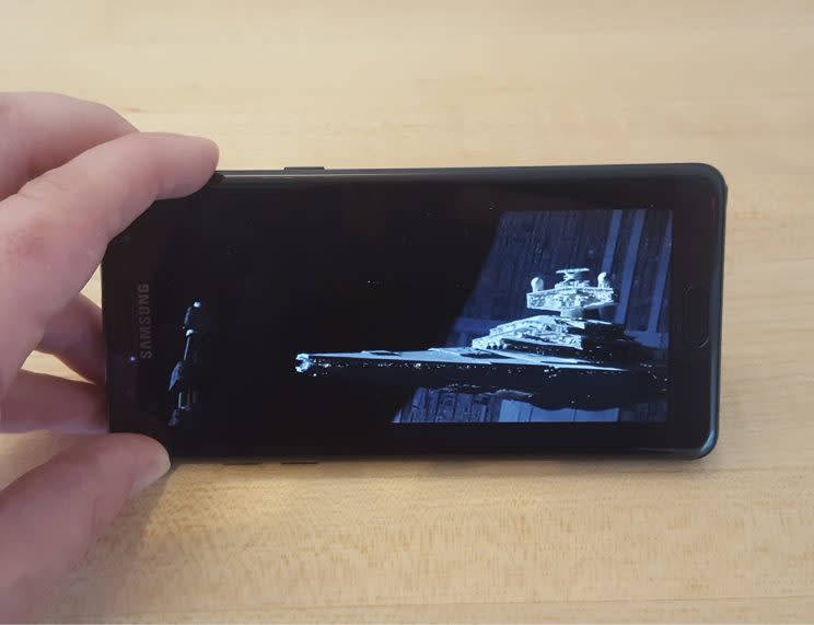 The photo of the Note7's display