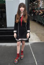 <p>Früher Stil-Sünde jetzt Trend: Socken in Sandalen sind echte Hingucker. Jungstar Malina Weissman macht vor, wie’s geht. (Bild: Splash News) </p>