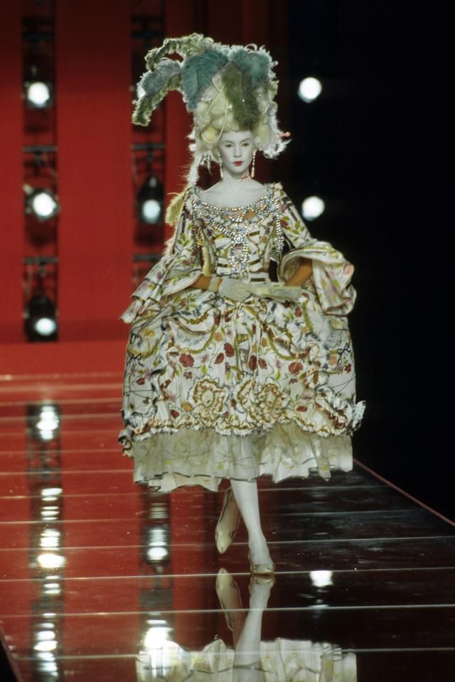 19 Runway Looks That Would've Fit Right In at Versailles