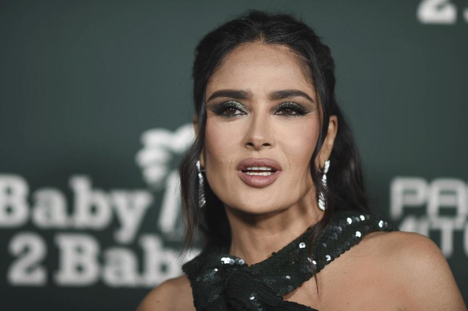 Salma Hayek tiene una gran pasión por la Navidad y recuerdos imborrables