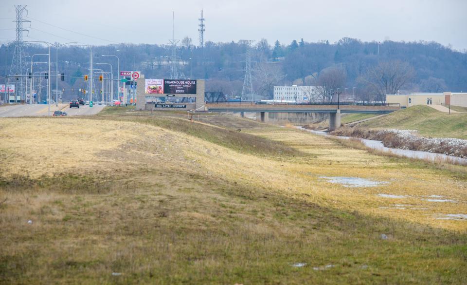 The final section of the Camp Trail project will link up the finished portion at Clock Tower Drive along Camp Street to Riverfront Drive, completing a loop that connects the Levee District with the six-mile River Trail of Illinois.