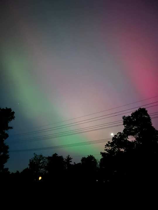 The Northern Lights in Noonday. Photo courtesy of John Hammond.