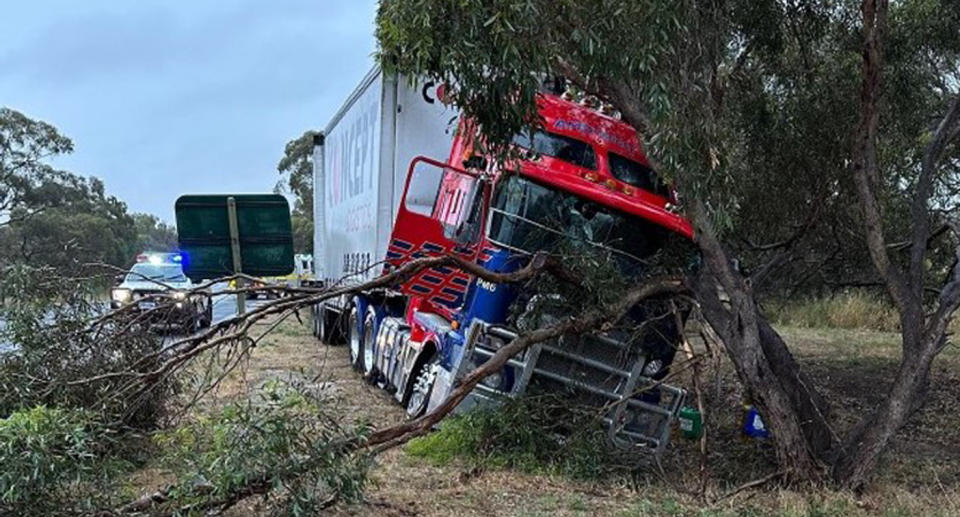 Truck crash on Dukes Highway in South Australia. 