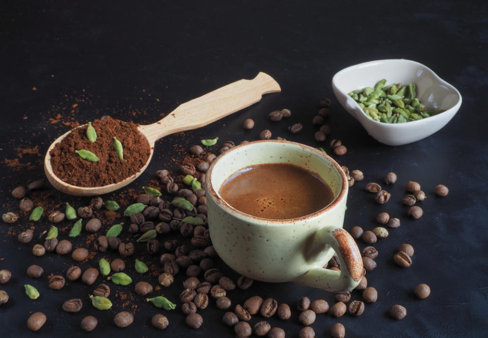 El café con cardamomo es una bebida tradicional y deliciosa