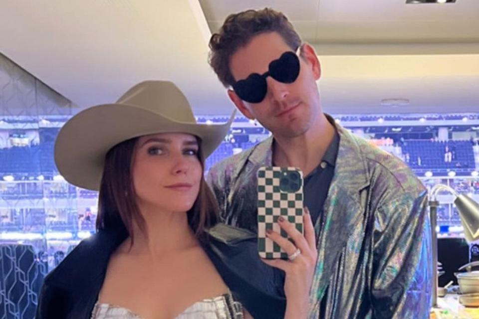 <p>sophiabush/Instagram</p> Sophia Bush poses with a friend at Beyoncé concert in LA