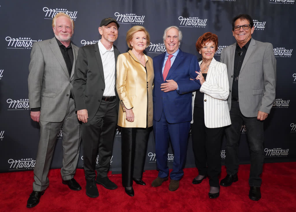 <em>Happy Days </em>alumni Don Most, Ron Howard, Barbara Marshall, Henry Winkler, Marion Ross and Anson Williams reunite Nov. 13, 2019, in Los Angeles. (Photo: Rachel Luna/Getty Images)