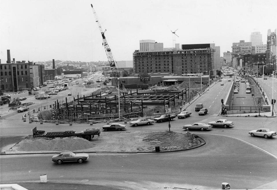 On Sept. 10, 1981, construction workers began erecting structural steel for the Worcester Marriott Inn's parking garage at Lincoln Square.