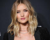 <p>Model Rosie Huntington-Whitely did her usual makeup to show off her cheekbones. <i>(Photo: Getty Images)</i></p>