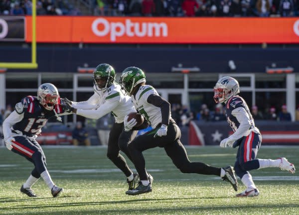 New York Jets wide receiver Garrett Wilson (C) will face a generous Philadelphia Eagles secondary in Week 6. File Photo by Amanda Sabga/UPI