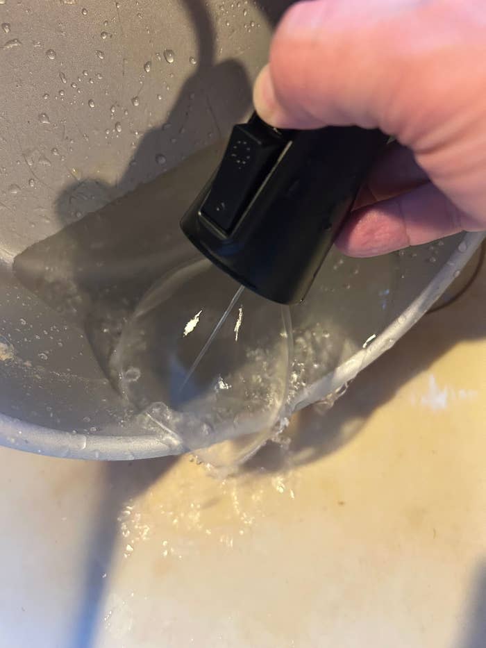 <div><p>"I got one on my faucet. Thought it was a stupid gimmick. It actually works quite well. It's genius."</p><p>—<a href="https://go.redirectingat.com?id=74679X1524629&sref=https%3A%2F%2Fwww.buzzfeed.com%2Fcrystalro%2Fsuper-smart-people-3&url=https%3A%2F%2Fwww.reddit.com%2Fuser%2FBitter-Basket&xcust=7532915%7CBF-VERIZON&xs=1" rel="nofollow noopener" target="_blank" data-ylk="slk:Bitter-Basket;elm:context_link;itc:0;sec:content-canvas" class="link "><b><u>Bitter-Basket</u></b></a></p></div><span> P-A-seaaaa / Via <a href="https://go.redirectingat.com?id=74679X1524629&sref=https%3A%2F%2Fwww.buzzfeed.com%2Fcrystalro%2Fsuper-smart-people-3&url=https%3A%2F%2Fwww.reddit.com%2Fr%2Fmildlyinteresting%2Fcomments%2F11w0ugt%2Fmy_sink_sprayer_has_a_tough_spot_remover_it%2F&xcust=7532915%7CBF-VERIZON&xs=1" rel="nofollow noopener" target="_blank" data-ylk="slk:reddit.com;elm:context_link;itc:0;sec:content-canvas" class="link ">reddit.com</a></span>