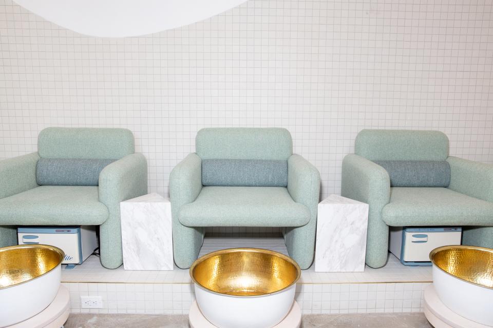 The lounge chairs in the pedicure station are dream-worthy.