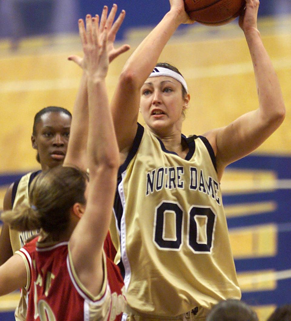 Notre Dame's Ruth Riley (00)