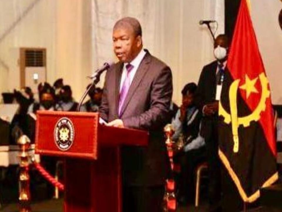 安哥拉總統勞倫科在內閣會議決定退出OPEC，是因為不滿OPEC上月決定明年進一步減產來支撐動盪的油價。