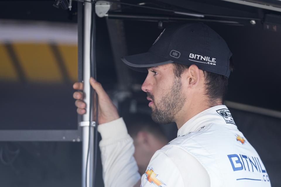 Rinus VeeKay, of The Netherlands, talks with his crew before final practice for the Indianapolis 500 auto race at Indianapolis Motor Speedway, Friday, May 26, 2023, in Indianapolis. (AP Photo/Darron Cummings)