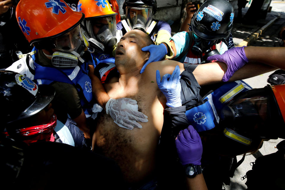 Clashes in Venezuela ahead of Sunday’s election