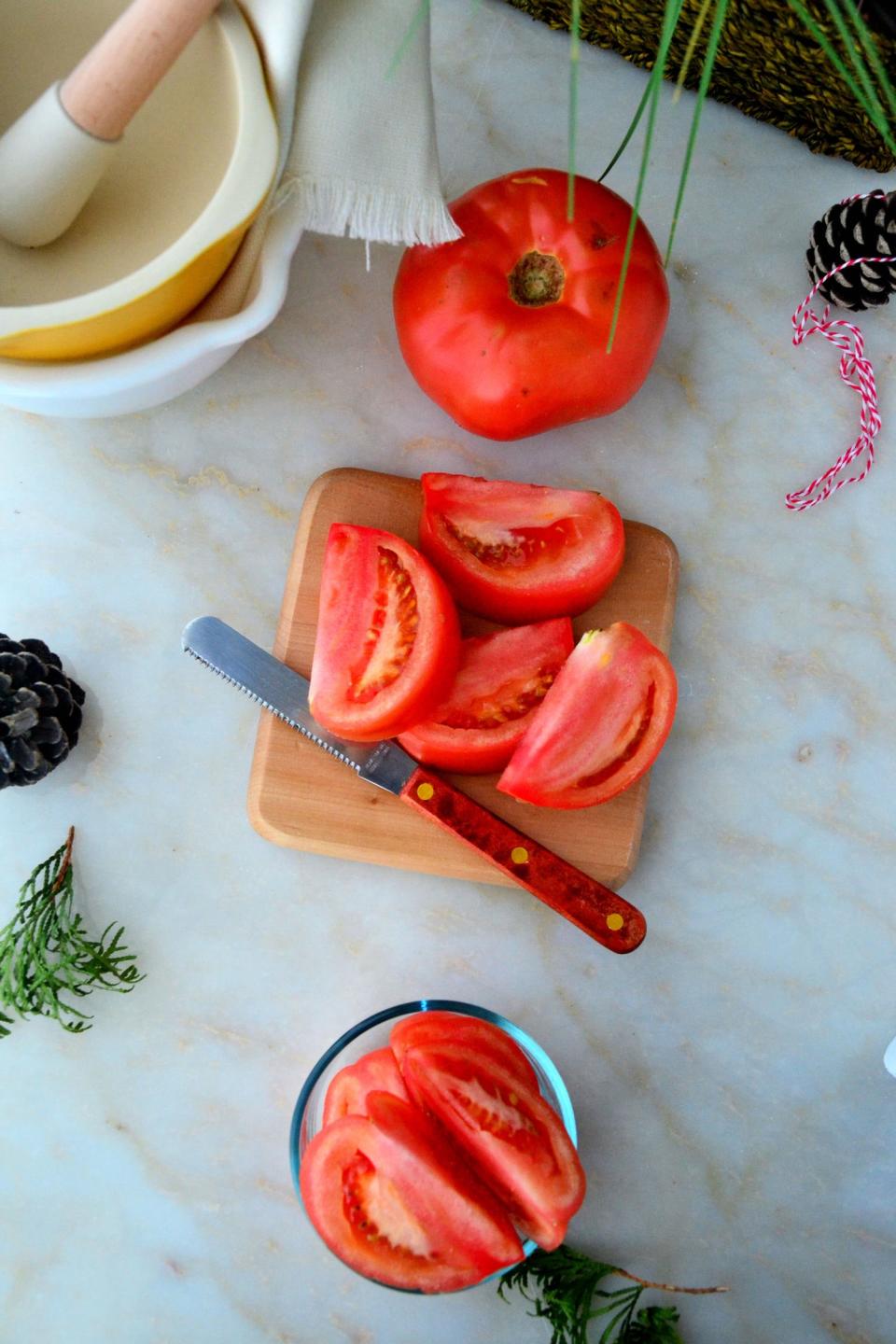 Sliced Tomatoes for Jarred Marina Sauce