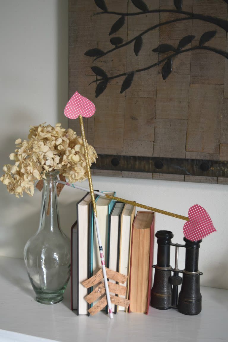 heart arrows valentines day decor